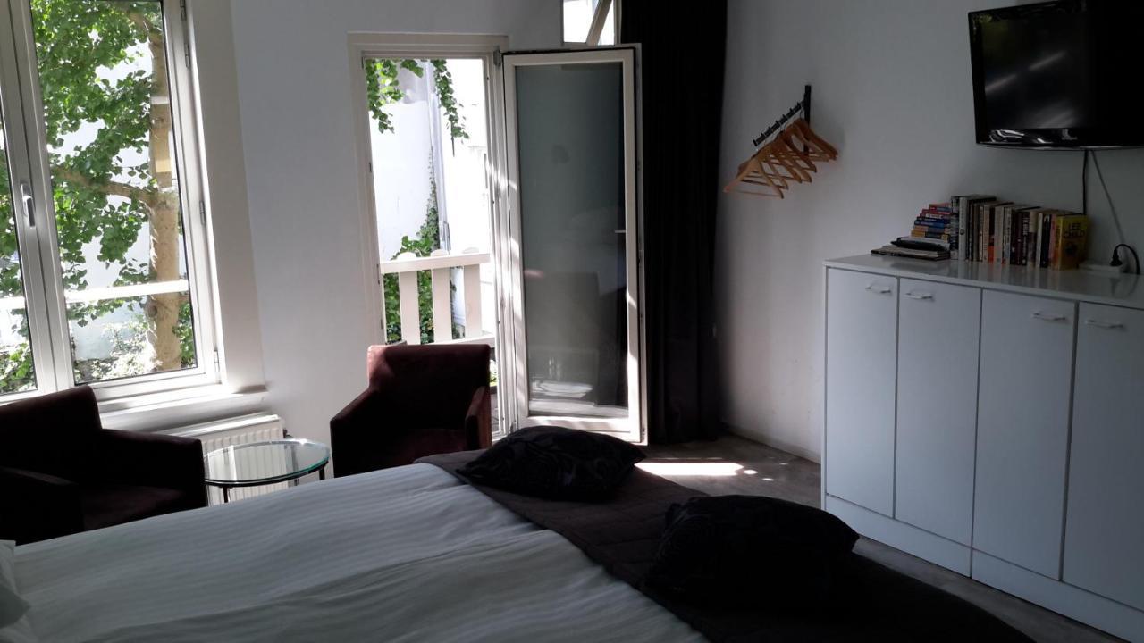 Bed & Breakfast Westviolet อัมสเตอร์ดัม ภายนอก รูปภาพ
